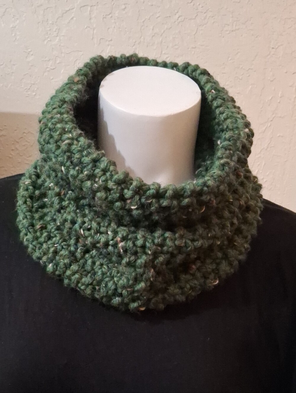Textured Green Knit Cowl Neck Scarf